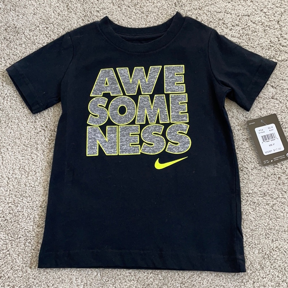 Boys Nike Awesome Tshirt Tee Size 4T NWT